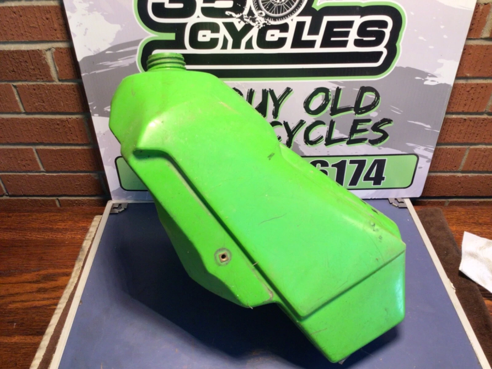 1989 Kawasaki KX 250 OEM Gas Fuel Tank 51001-1300-6W KX 500 1988