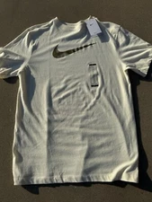 Nike Men's T-Shirt Athletic Logo Swoosh Printed Active Short Sleeve Tee