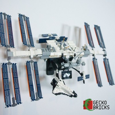 Wall Mount for LEGO  International Space Station 21321