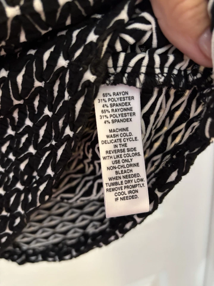 Falda Saxs 5th Avenue negra y qué talla XL Foto 3 de 4