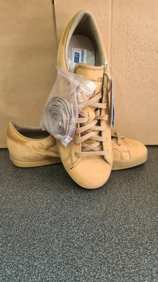 Adidas rod laver gold top