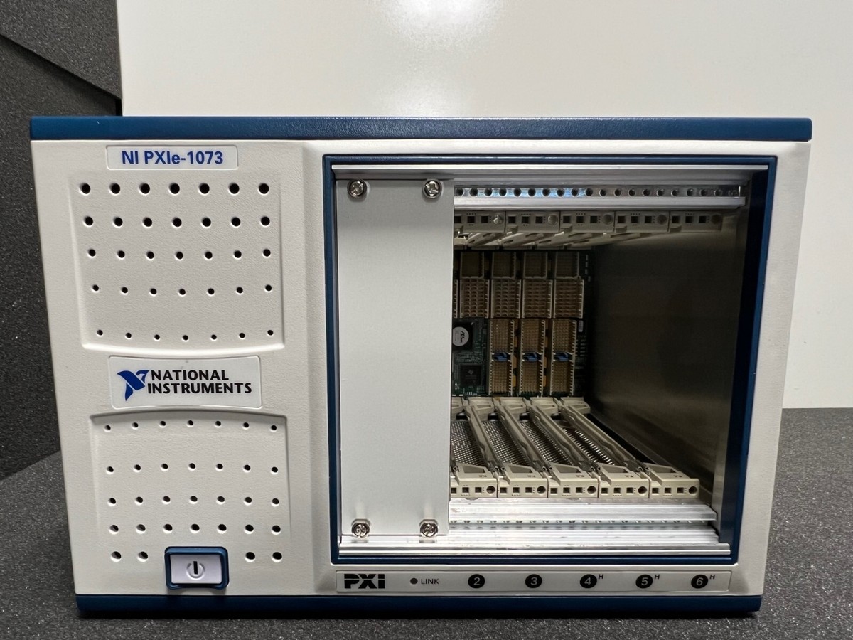 National Instruments PXIe-1073 5-Slot PXI Chassis, 3 Hybrid Slots