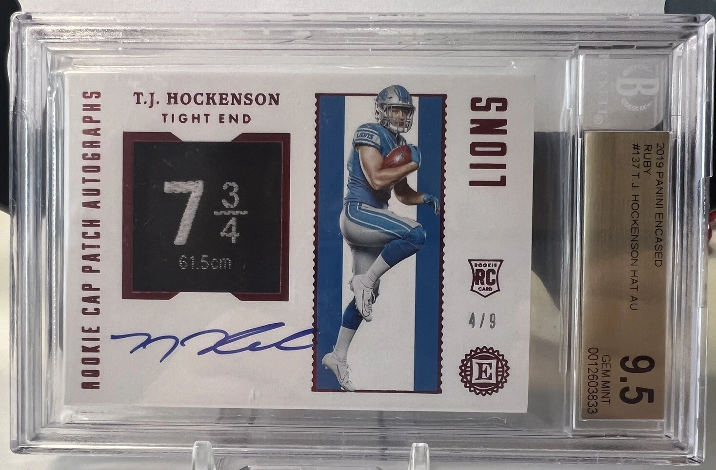 TJ Hockenson Panini Encased #137 Patch Autograph