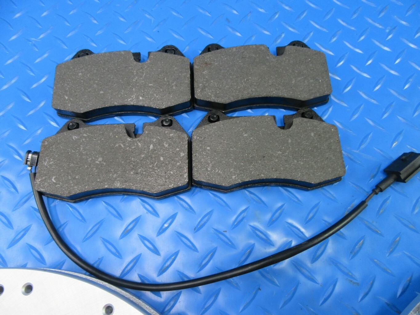 Maserati GranTurismo Quattroporte front brake pads rotors TopEuro #6027
