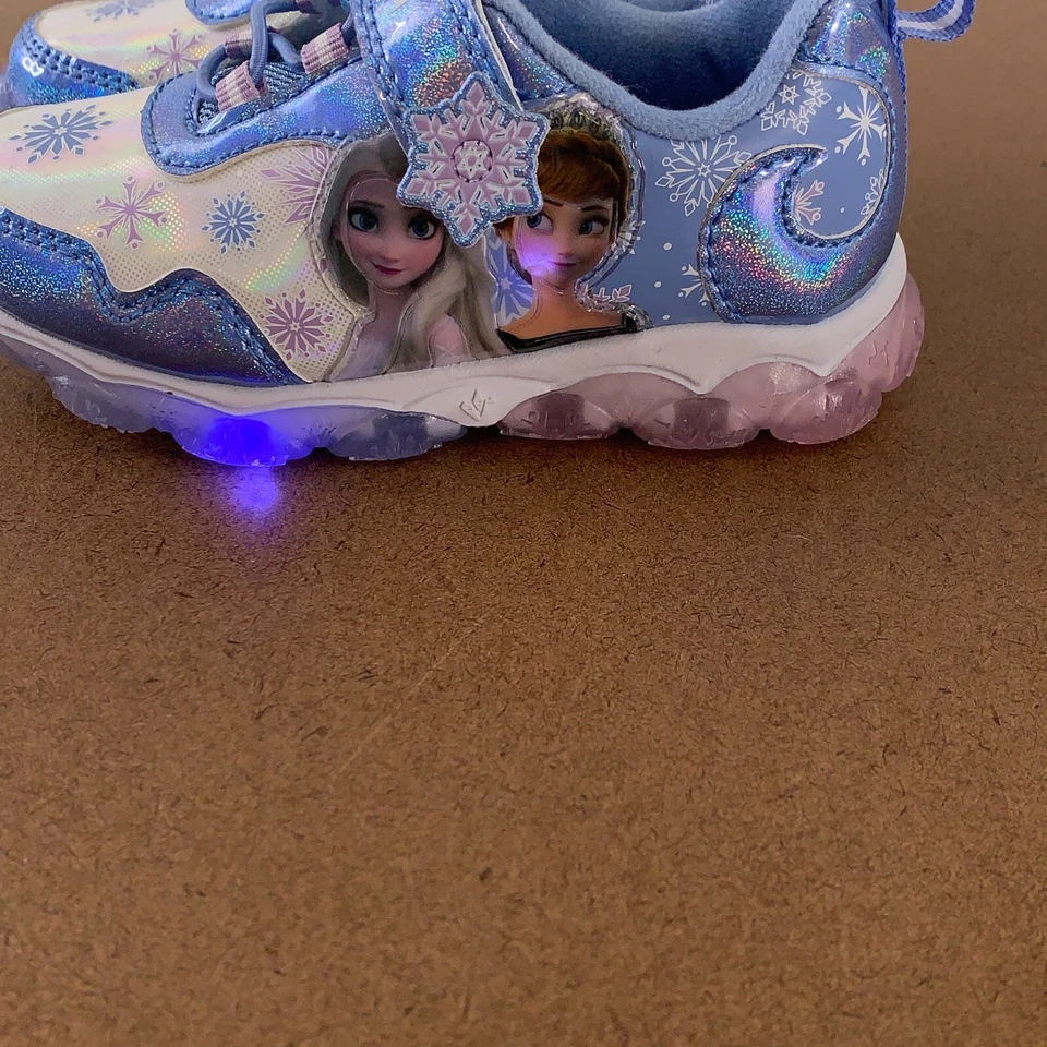 Disney Frozen Girls Shoe Size 7 Blue Hook & Loop Close Light-Up Sneakers NWT - Image 3 of 4