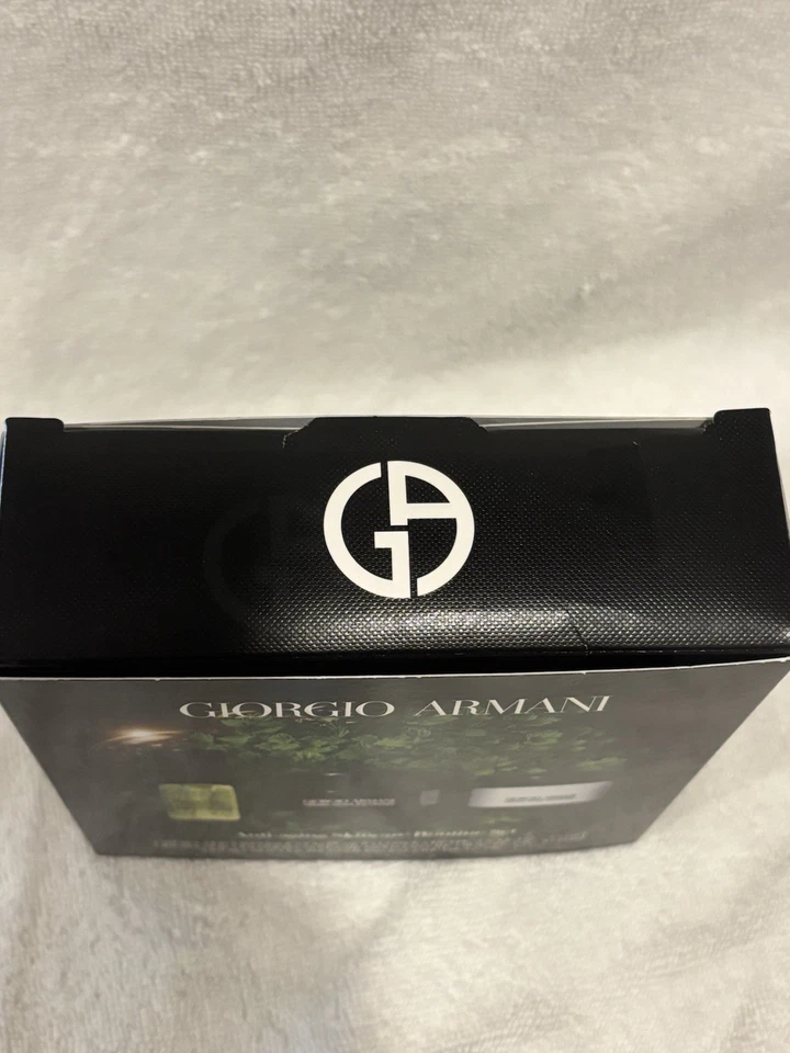 Giorgio Armani Anti-aging Skincare Routine Travel Set New with Box - Image 2 of 4