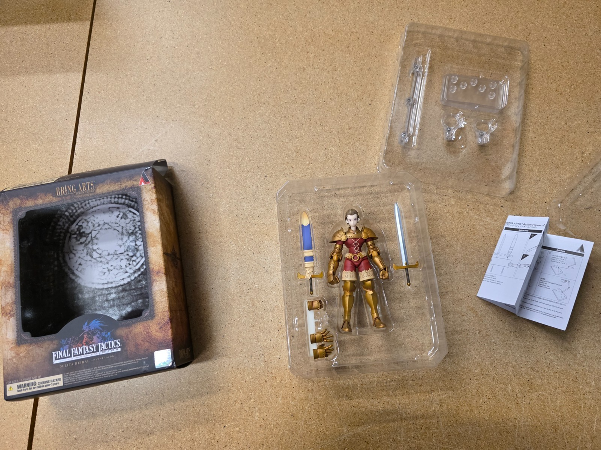 Bring Arts Final Fantasy Tactics Delita Heiral figure - missing