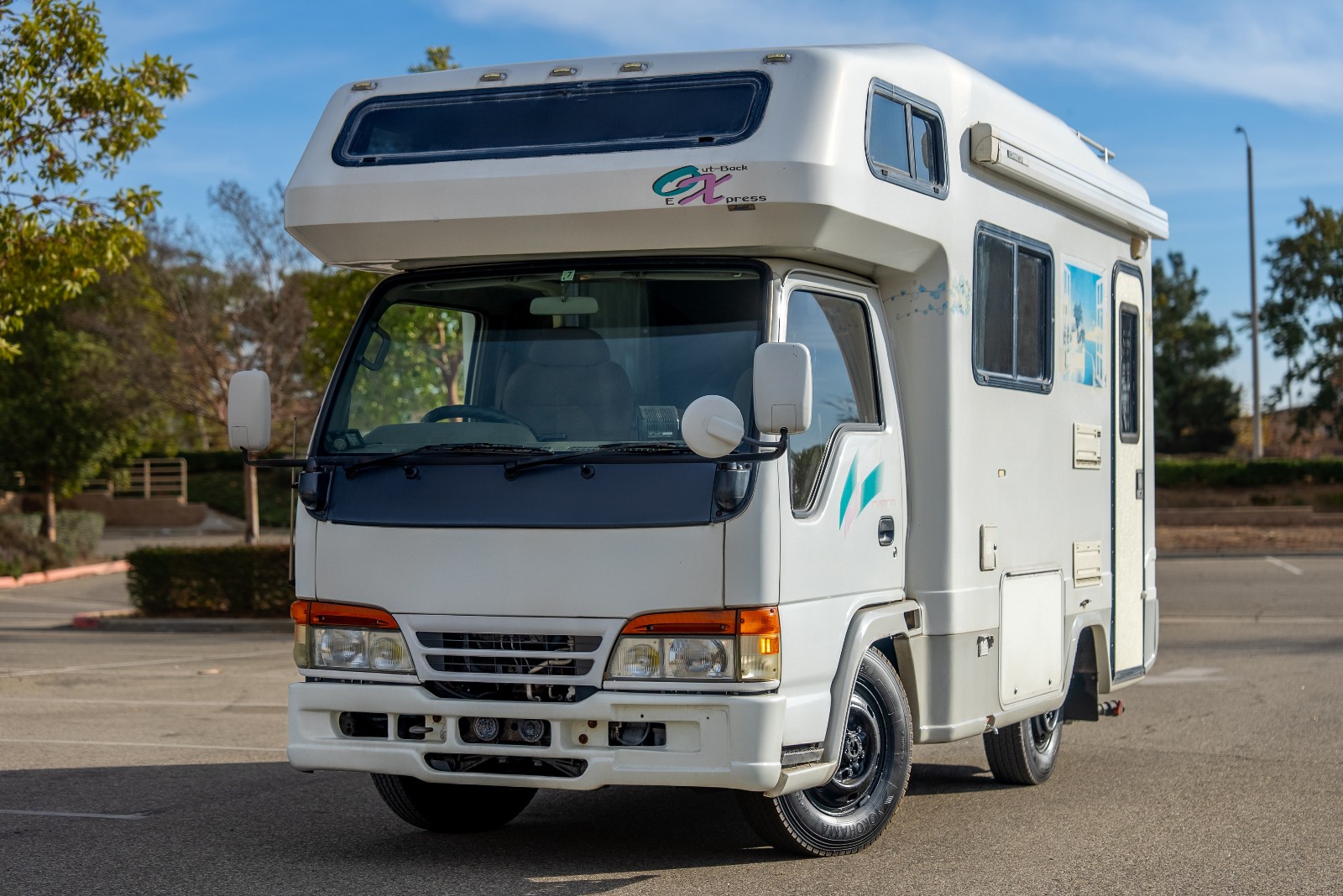 Isuzu ELF 4WD Diesel RV