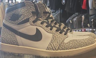 Nike Air Men s High Top Athletic Sneakers White/Black/Gray Elephant Print