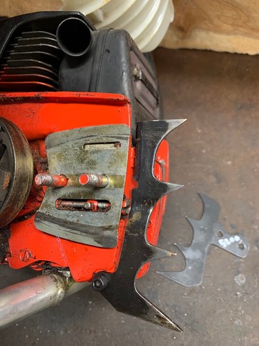 Westcoast Texas Red Massacre 85cc Poulan 5200 / Sears 5.2 Chainsaw (RUNS STRONG) - Picture 13 of 19