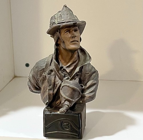 John Chalk Bronze Cast Feuerwehrmann Statue 8" - 1985 - Bild 7 von 8