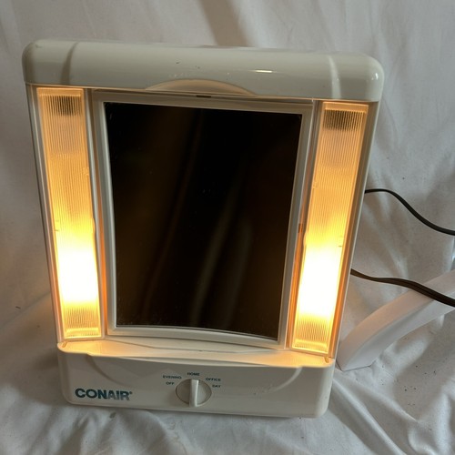 Conair 2 Sided Lighted Makeup Mirror 4 Light Settings 1x/5x