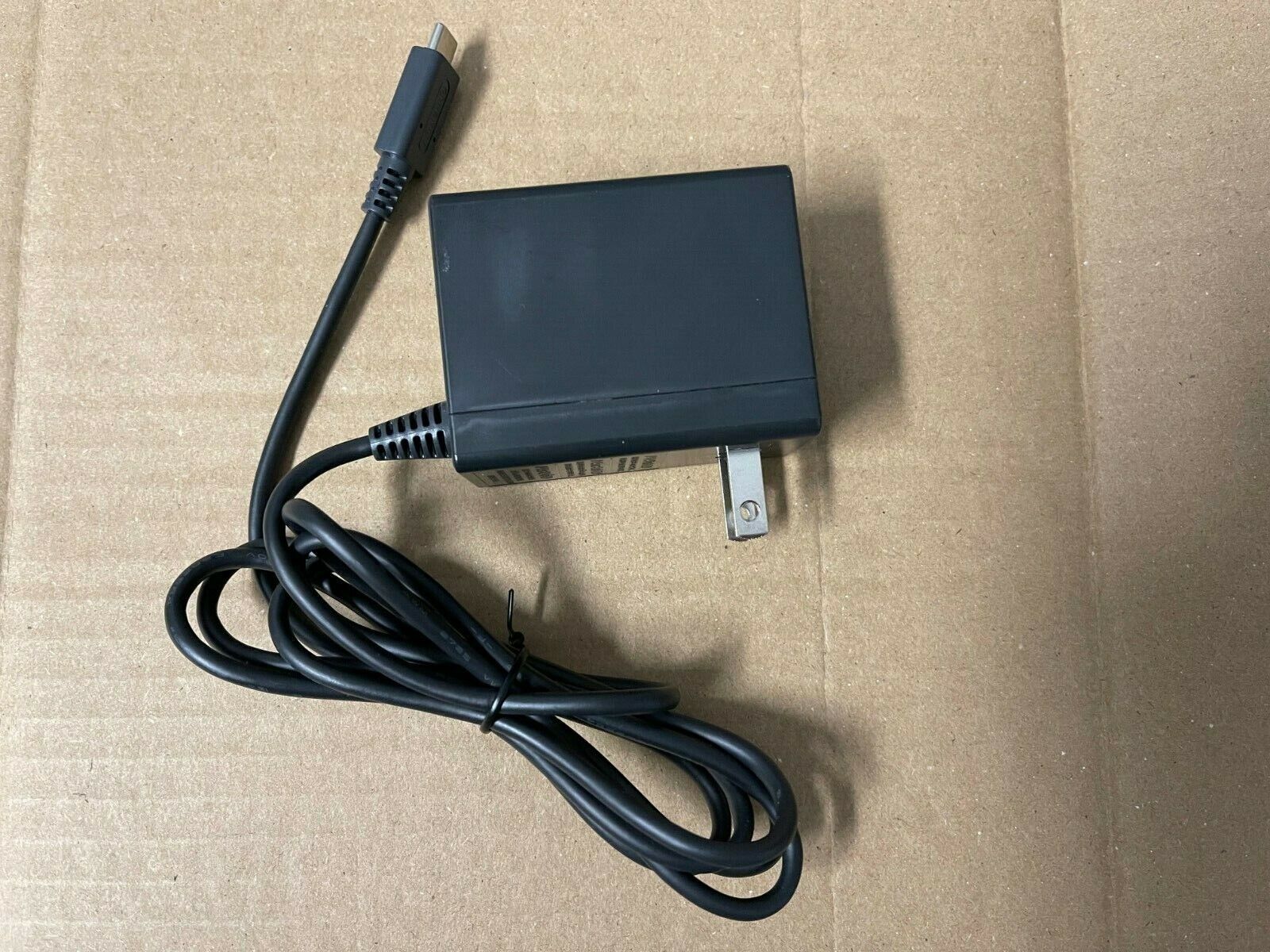 Chargeur Nintendo Switch (prise américaine) - R.A.S. Chinoise De Hong Kong,  Produits Utilisés - Plate-forme de vente en gros