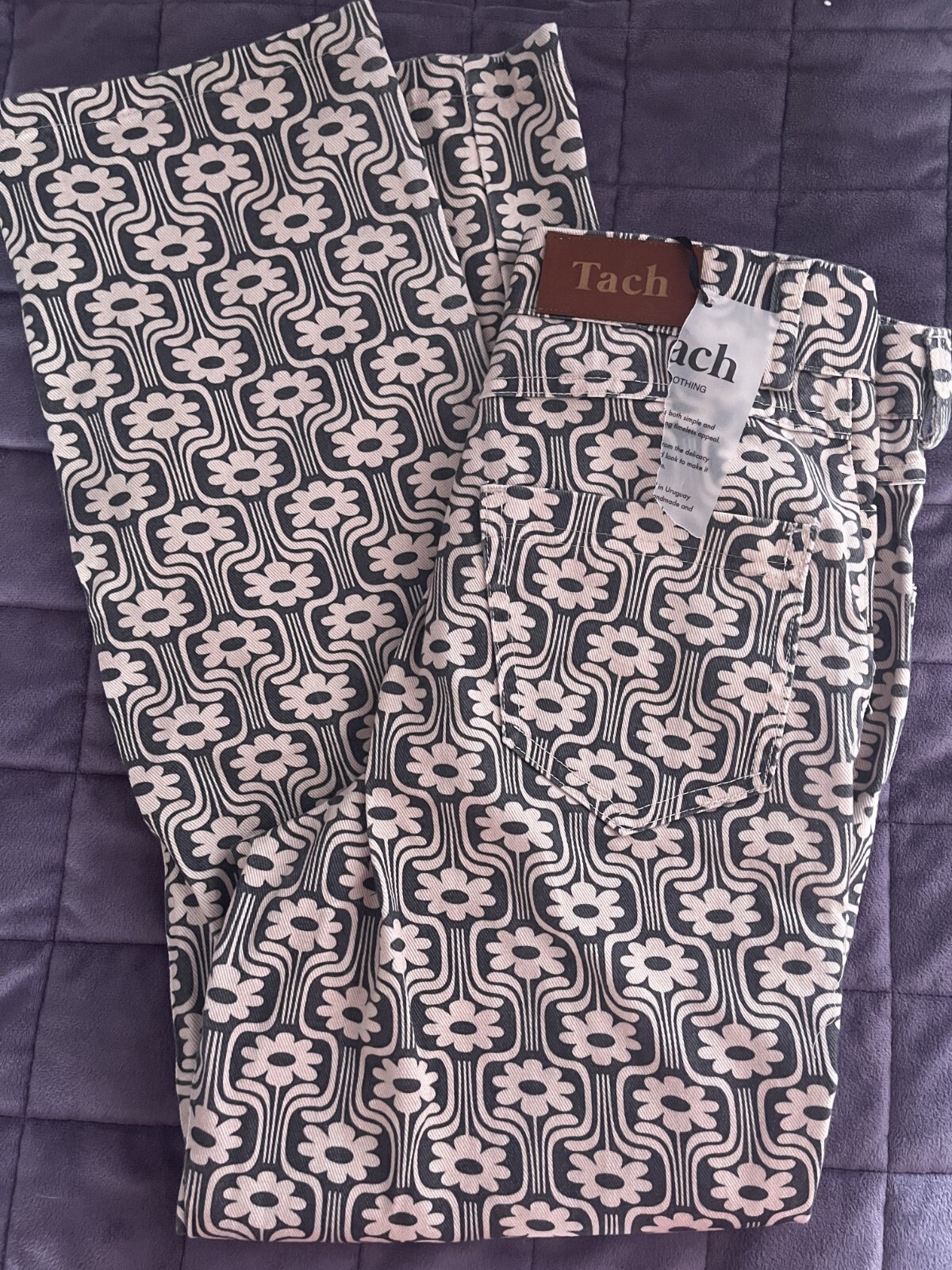 Pantalones de mezclilla abstractos Tach Clothing Triana - pequeños años 60 70 patrón Free People