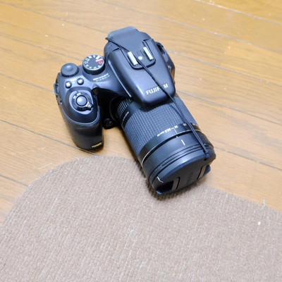Good condition FUJIFILM FinePix S200EXR Old compact digital camera