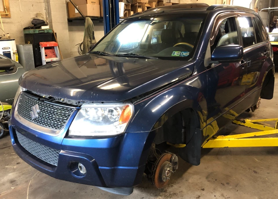 2012 suzuki grand vitara door vent window glass ( driver rear ) 2006-2013 - Image 2 of 4