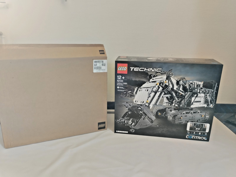 LEGO 42100 Liebherr R 9800 New MISB Sealed Very Good Technic 42055