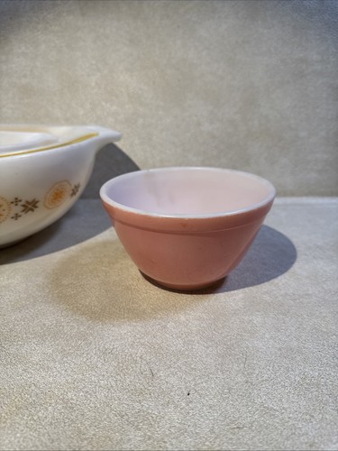 Pyrex Cinderella Nesting Bowl set of 5 Dutch - Picture 4 of 24
