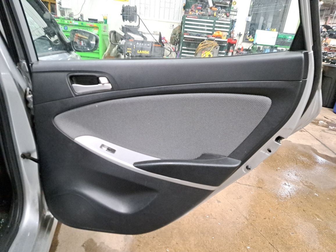 2012 Accent Rh Pass Side Rear Door Interior Trim Panel Black Ry