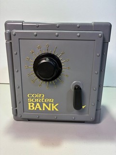 VTG J.S.N.Y. Plastic Coin Sorter Bank #8125 Acts as a Coin Sorter & Storage Bank