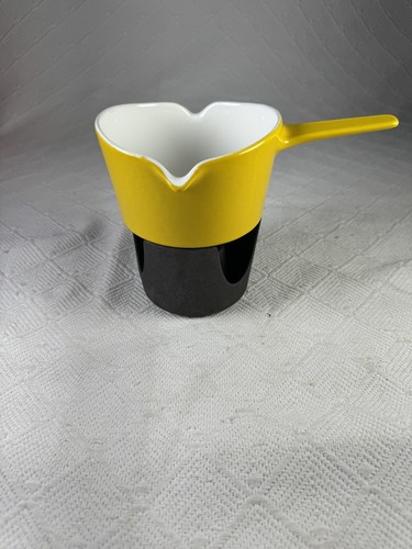 Vtg Copco Yellow Enameled Cast Iron 2 Spout Sauce Pan Stand Michael Lax Denmark - Picture 1 of 5