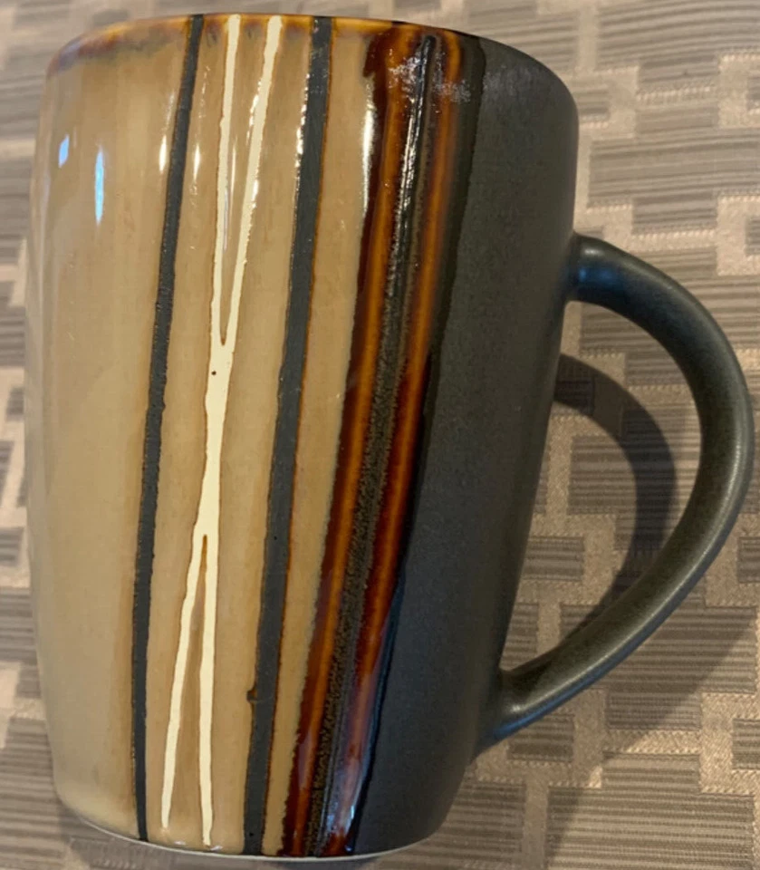 Juego de 4 tazas de café Better Homes and Gardens marrón, tostado, blanco y rojo de 14 oz Foto 4 de 4