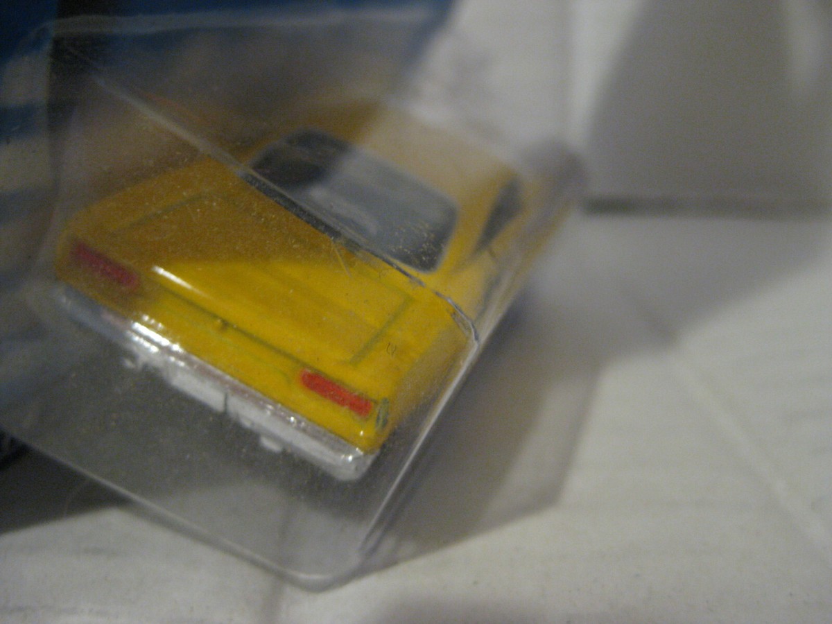 Hot Wheels　2002 TOKARO'S Plymouth Road s-l400.jpg