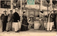 Old postcard Vichy interior of the Palais des Sources (682808)