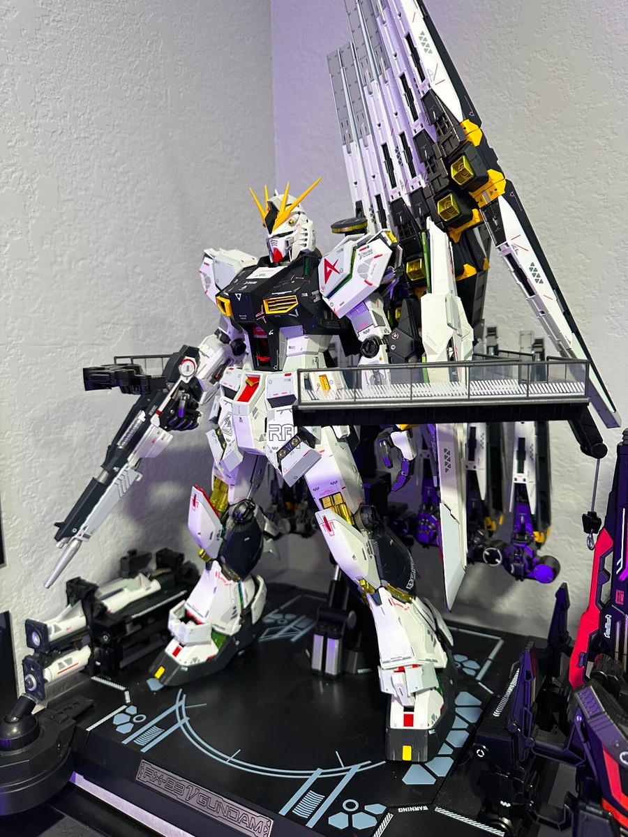 Bandai Metal Structure RX-93 Nu Gundam + 2 Fin Funnel +