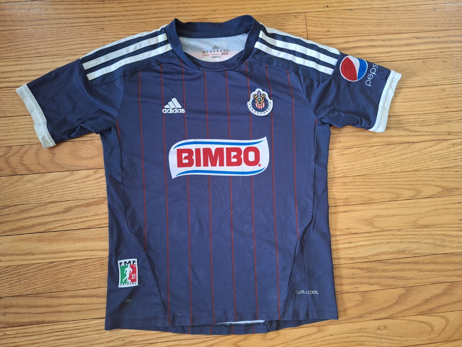 Club Chivas de Guadalajara Authentic Adidas Jersey 2011-2012 YOUTH M 9-10 Used