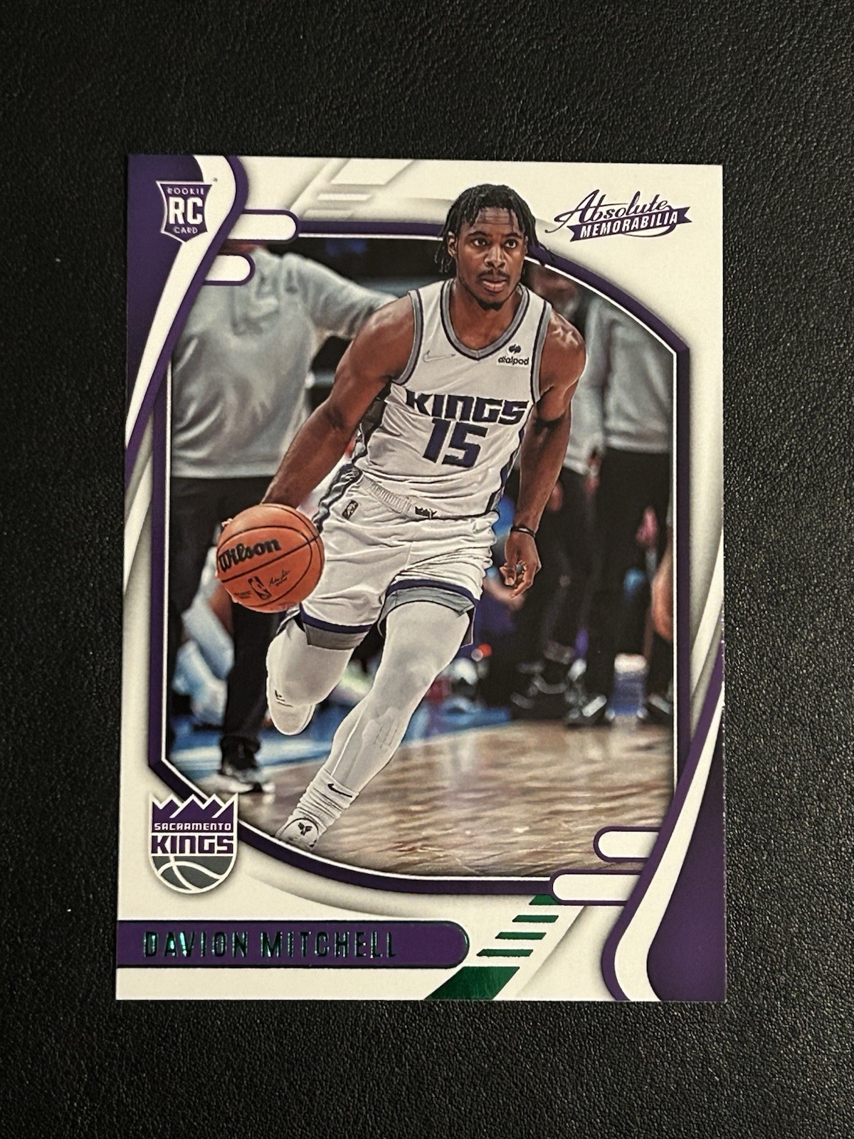 2021-22 Panini Chronicles - Absolute Davion Mitchell #210 Green (RC)