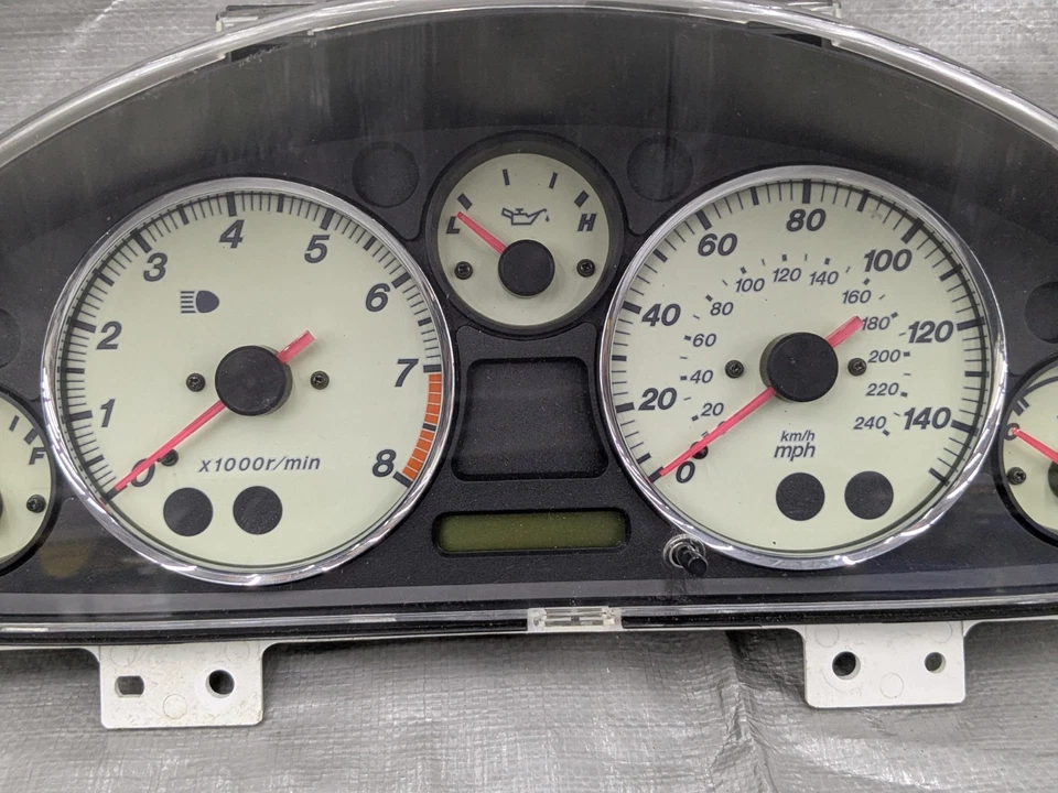 2001-2005 Mazda Miata Instrument Gauge Cluster / Unknown Miles/ 01NB22A - Image 3 of 4