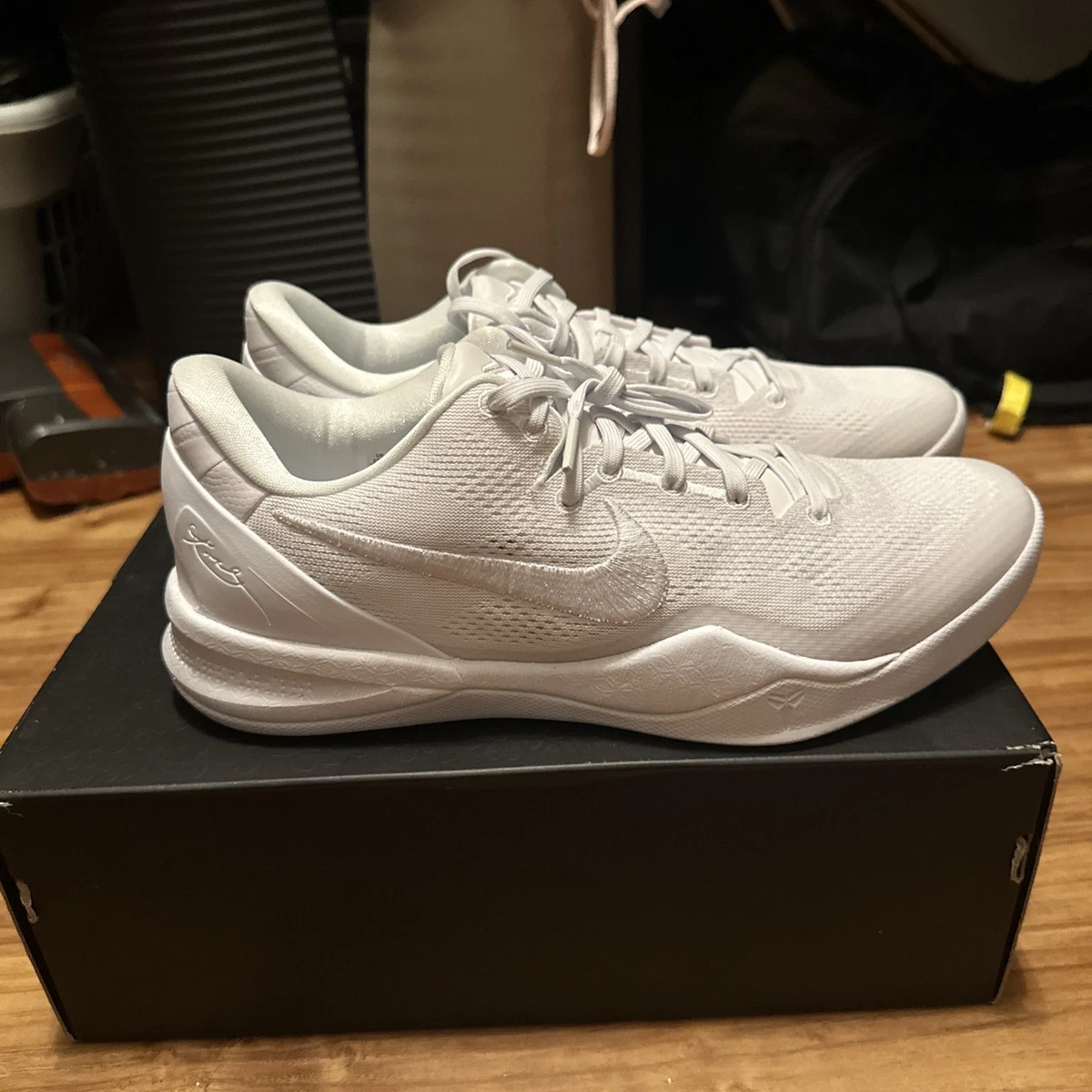 Preços baixos em Nike Kobe 8 Protro Low Halo | eBay