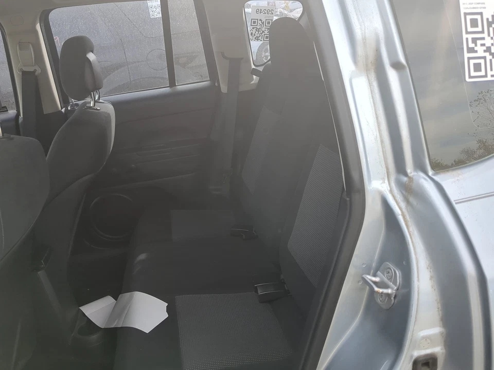 2013 Jeep Compass Rear Seat Oem DV1LF - Image 2 of 2