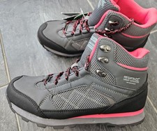 Regatta LADY VENDEAVOUR PRO  Waterproof Walking Boots UK 6,  EURO 39. BRAND NEW.