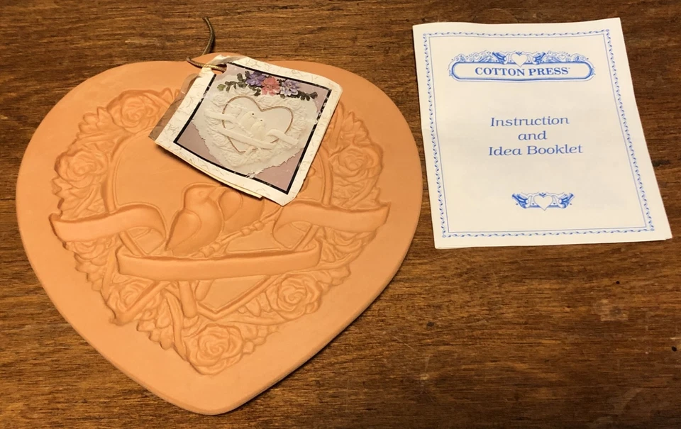 Molde de corazón romático prensa de algodón terracota 1992 vintage Foto 3 de 4