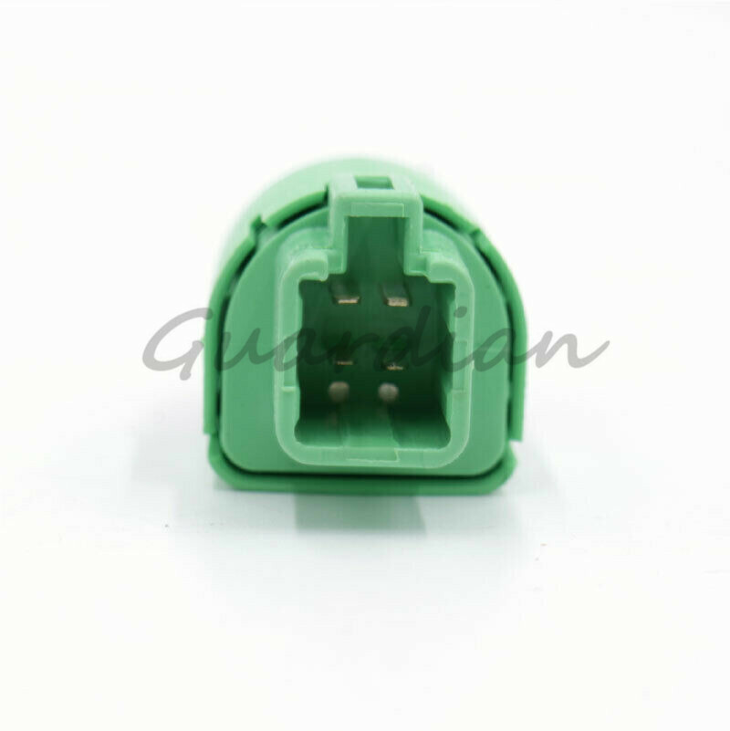 8434069075 Brake Light Stoplamp Switch For TOYOTA CAMRY LAND CRUISER