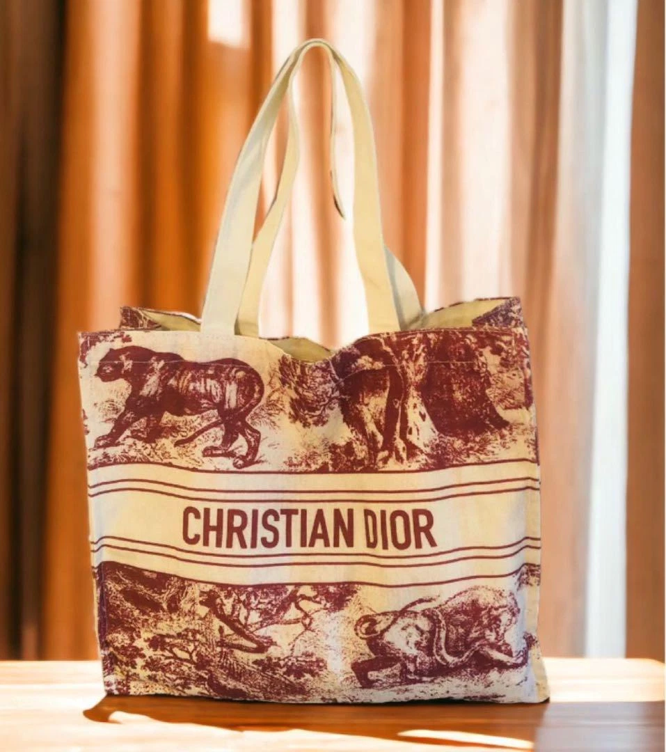 Sac fourre tout Christian Dior Wardujuy nouveauté rouge clients VIP Japon cadeau limité