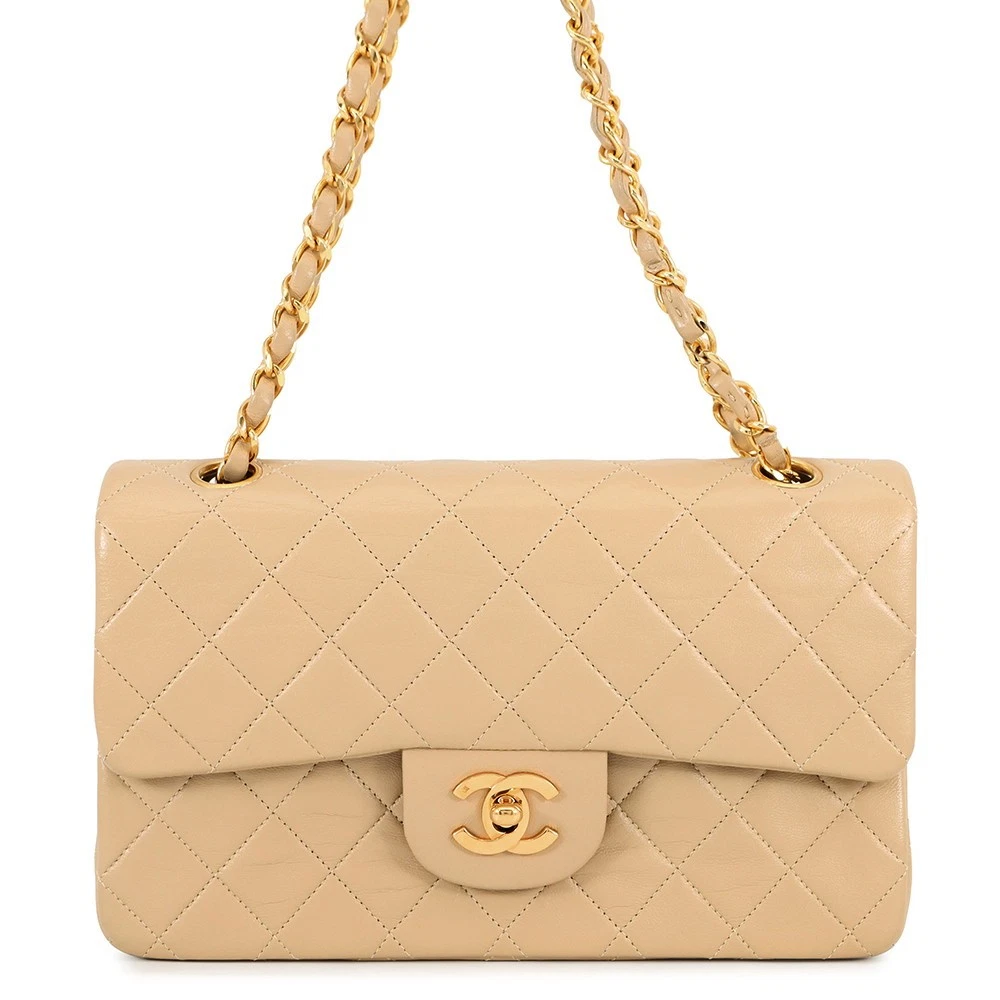 Chanel — CHANEL Matelasse Chain Shoulder Bag Size 23 Lambskin Beige A01113