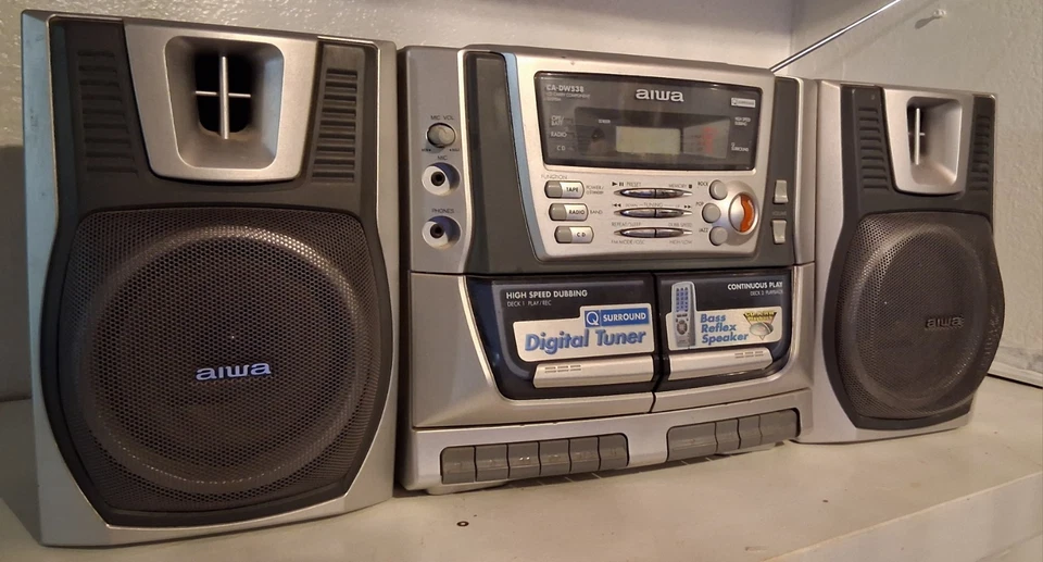 USED-RARE-Original AIWA Stereo System w/Cassette Deck-[NOT WORKING] - Image 2 of 4