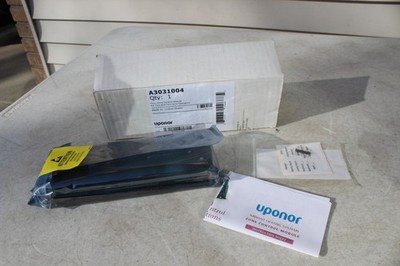 Uponor A3031004 Four-Zone Control Module for Two and Four-Wire Operation