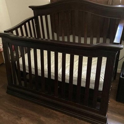 Baby Cache' Montana 4 in 1 Lifetime Crib Model 2900 with Mattress
