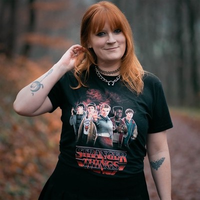 Party vs. Vecna Final Season T-Shirt - Stranger Things - Größe M L XL XXL wählba