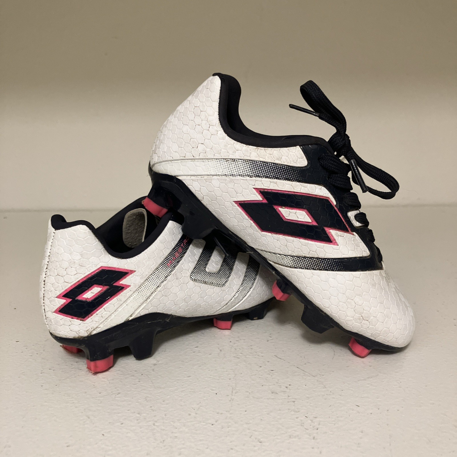 Lotto Maestro Tacchetti Calcio Bambini Giovani Taglia 11 Bianco Rosa e Nero