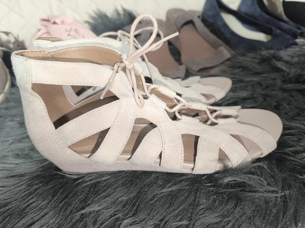 Women Clarks Sandals Beige Suede 37