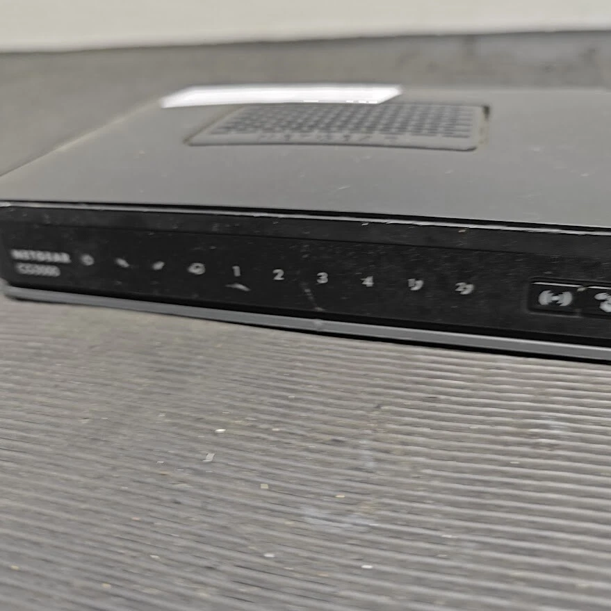 Netgear CG3000 Wireless Gateway - Für Teile, Kratzer, Keine Zubehör - Bild 4 von 4