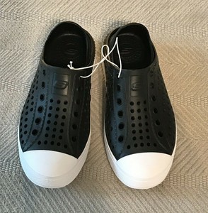 sketchers water shoes