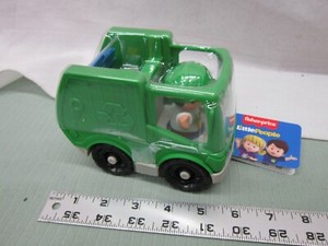 little people trash truck