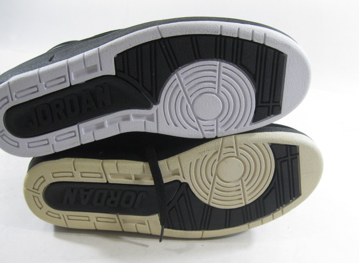 Nike Air Jordan 2 Retro Qf 395709 001 ,Year:2010 Black/White Nike Air Jordan 2 Retro Qf 395709 001 ,Year:2010 Black/White