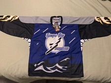 TAMPA BAY LIGHTNING ALT NHL Authentic CCM JERSEY Size 52